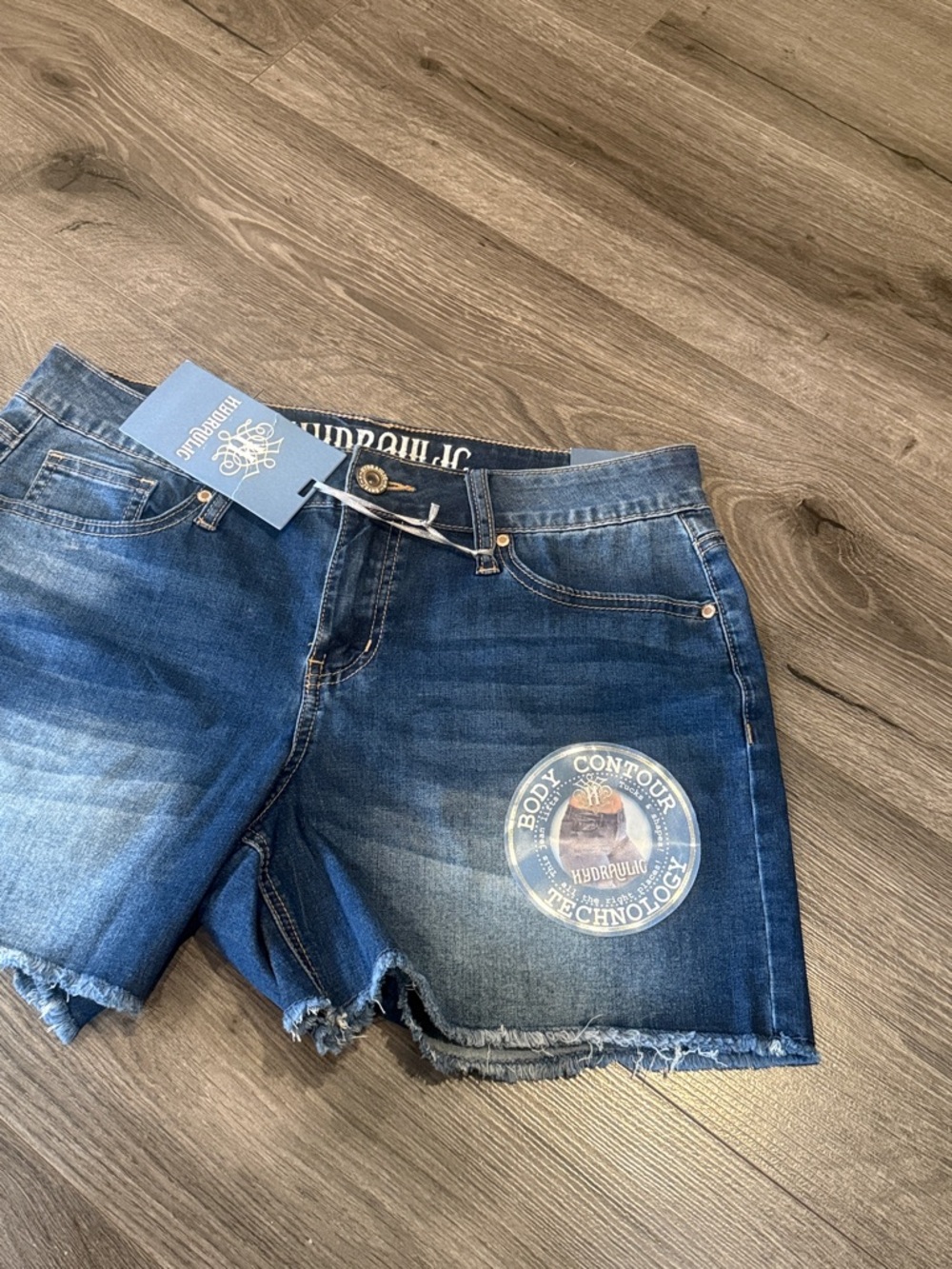 Hydraulic Blue Denim Shorts with Daisy Patch & Contour Badge - Picture 3 of 8